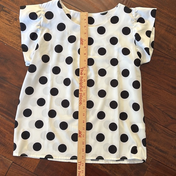 Unbranded | Polka dot blouse with ruffled sleeves - Picture 8 of 10